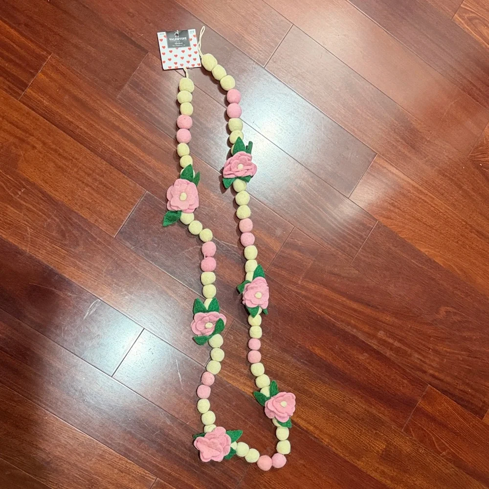 Floral garland - Pink and Green